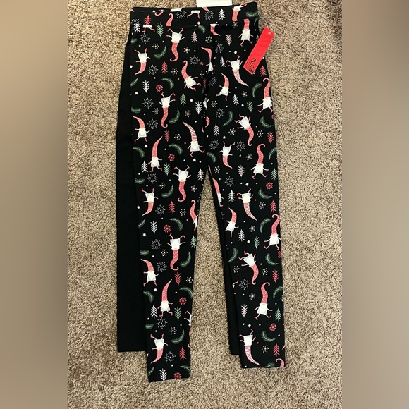 Two pack of leggings - Black and Christmas - Picture 3 of 5